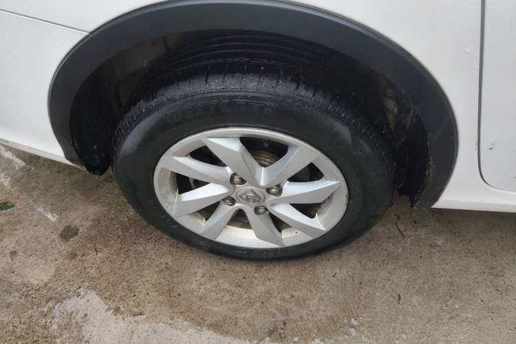 Used Baojun 310W 2017 1.5L Manual Fashion Model China V
