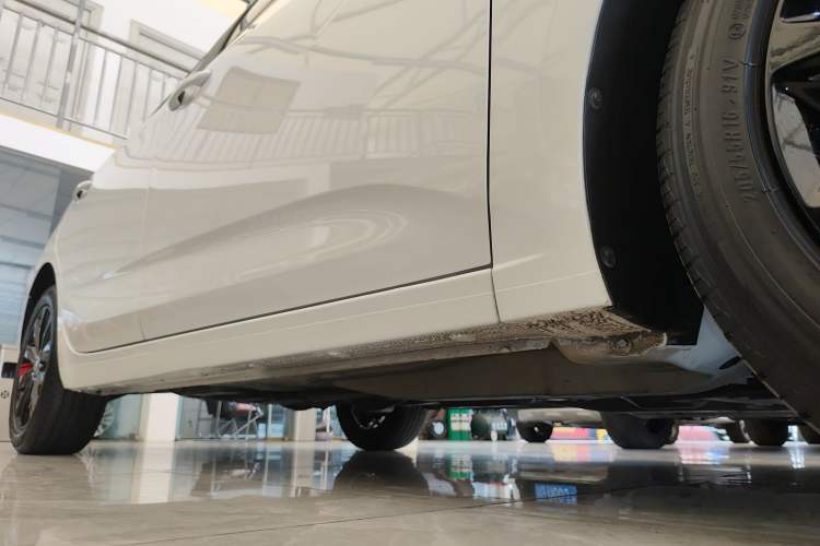 Used Chevrolet Monza 2022 Light Hybrid Redline 320T Dual-Clutch Thrilling Edition