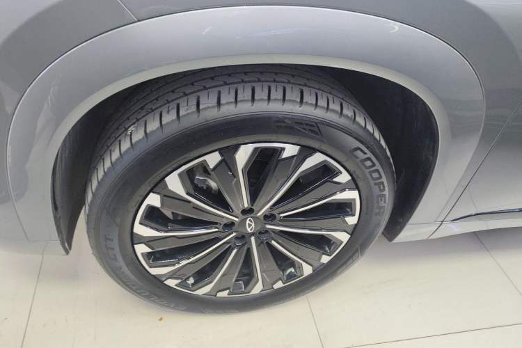 Used Chery Tiggo 9 2023 2.0T Automatic Two-Wheel Drive Luxury Edition 5 Seats