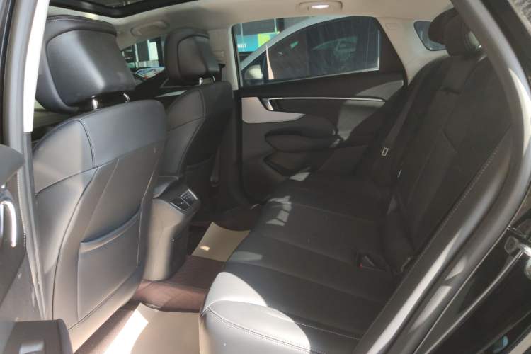 Used Buick LaCrosse 2025 28T Platinum Edition
