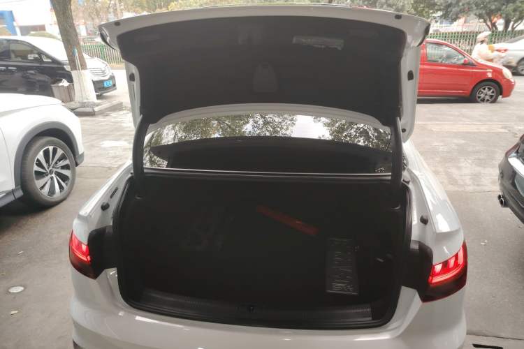 Used Audi A4L 2024 40 TFSI Fashion Dynamic Model