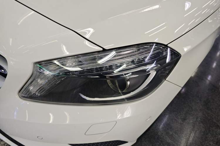 Used Mercedes-Benz A-Class 2015 A 200 Fashion Model
