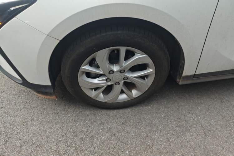 Used Buick Velite 6 2024 450km Range Commuter Version
