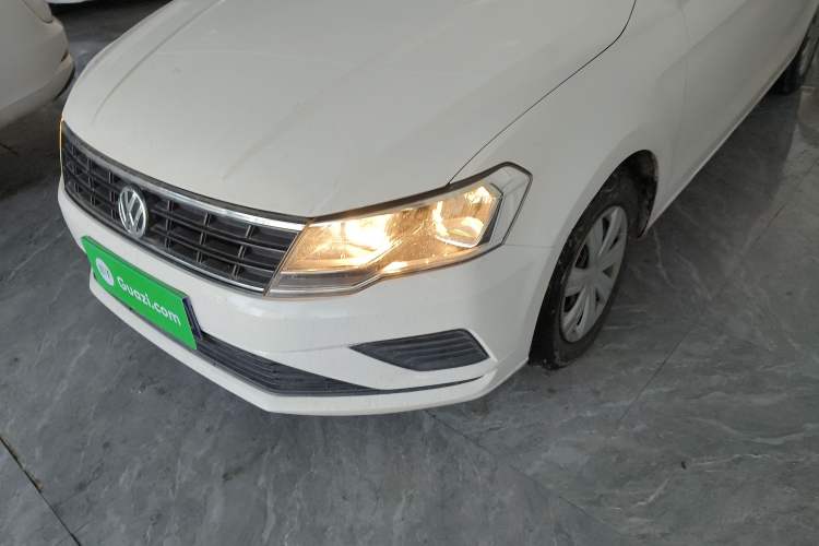 Used Volkswagen Jetta 2017 1.4L Manual Fashion Edition
