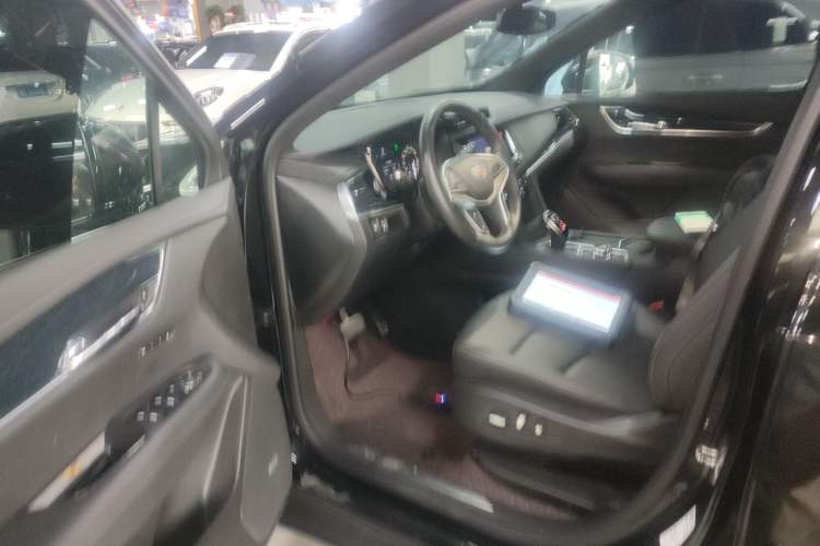 Used Cadillac XT5 2023 2.0T Two-Wheel-Drive Fashion Edition
