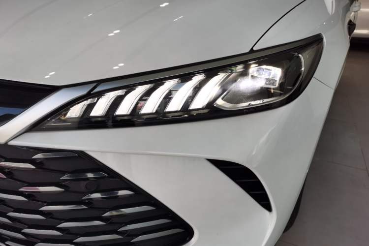 Used BYD Qin PLUS 2025 DM-i Smart Drive 55KM Beyond Model
