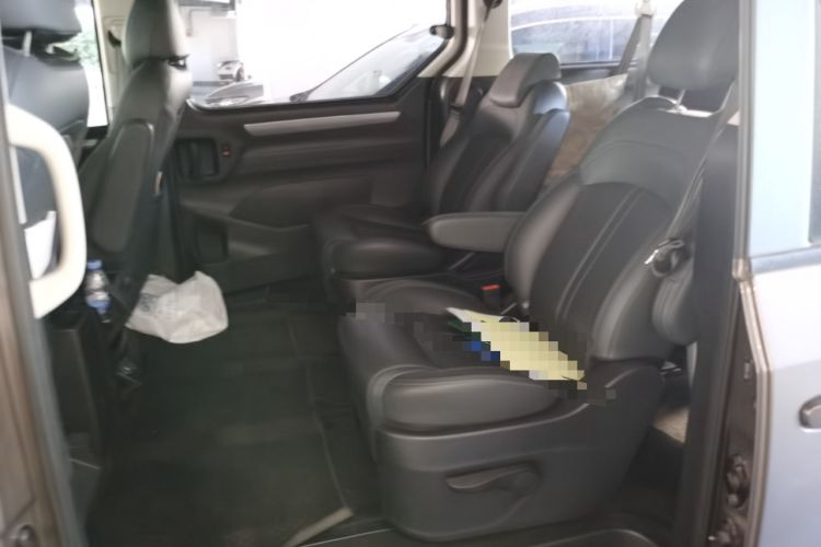 Used SAIC MAXUS G10 2021 2.0T Automatic Elite Edition Diesel 7-Seater
