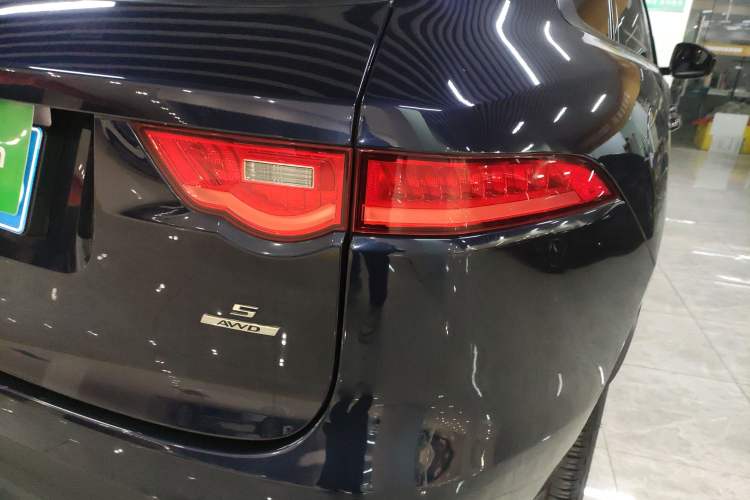 Used Jaguar F-PACE 2018 2.0T Four-Wheel Drive Urban Luxury Edition
