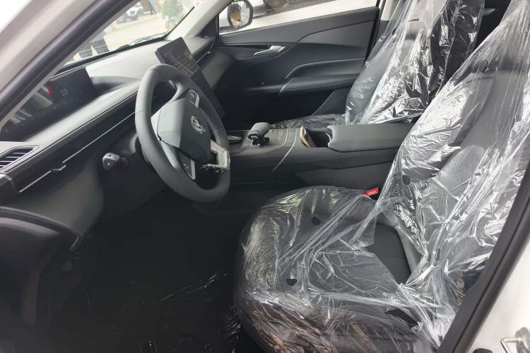 Used Changan Eado 2025 Blue Whale 1.5T 500Bar Prestige Model
