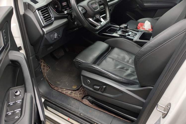 Used Audi Q5L 2021 40 TFSI Fashion Dynamic Model
