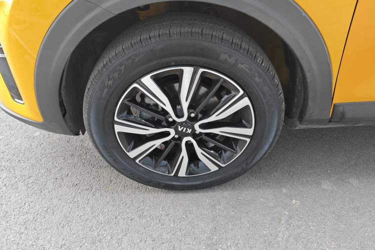 Used Kia Stonic 2021 1.4L CVT Fun & Sunroof Model
