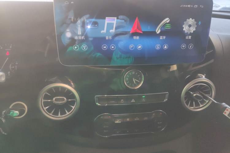 Used Mercedes-Benz Vito 2021 2.0T Elite Version 7 Seats
