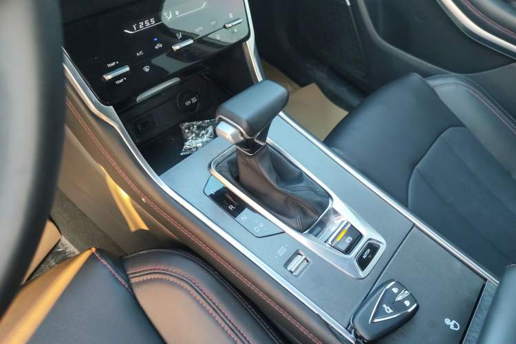 Used Changan CS75 2023 Enjoy Edition 1.5T DCT Luxury Version
