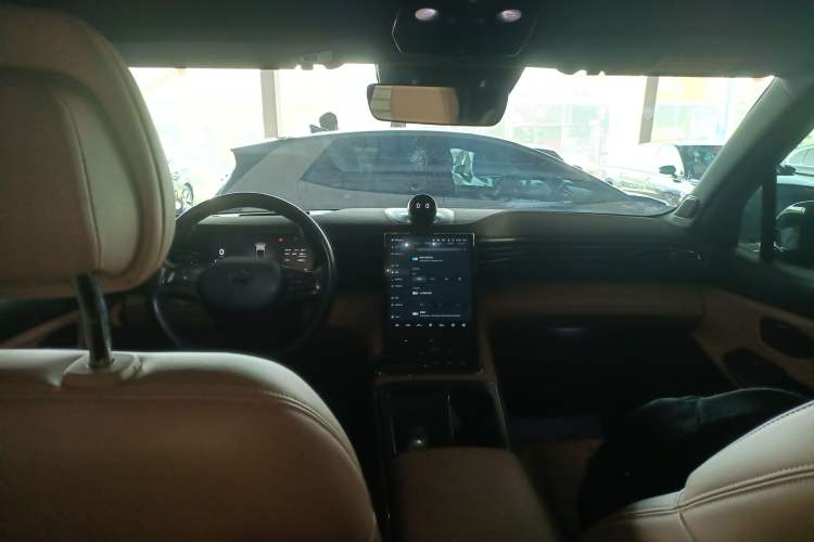 Used Nio ES8 2020 415 km Range 6-Seater Version
