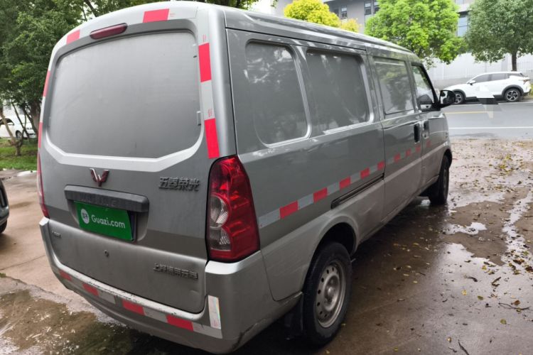 Used Wuling Rongguang 2019 1.5L Extended-Body Van Base Model with 2 Seats
