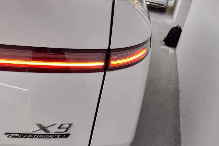 Used XPeng X9 2024 640 All-Wheel Drive High-Performance Max
