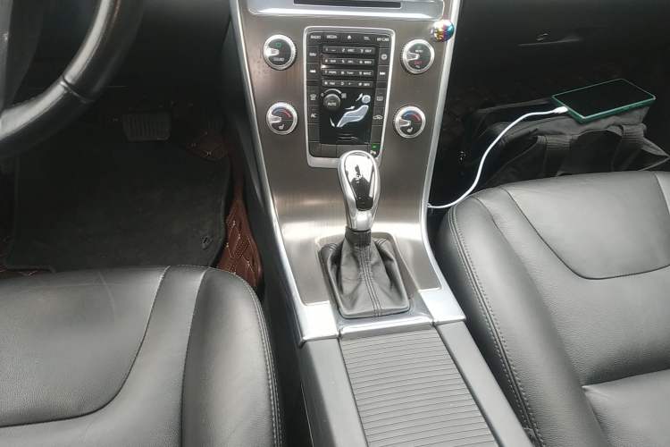 Used Volvo XC60 2015 T5 Zhiyi Edition
