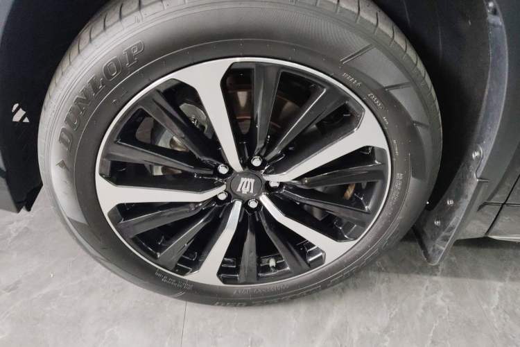 Used Toyota Crown Land Cruiser 2022 2.0T Four-Wheel Drive Prestige Edition
