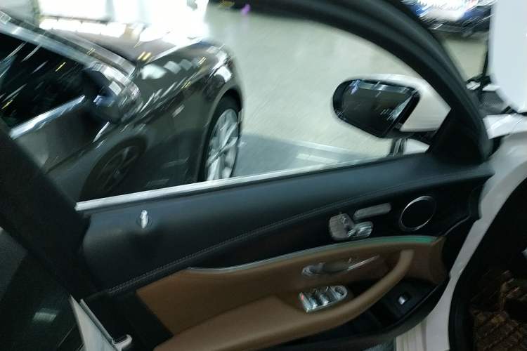 Used Mercedes-Benz E-Class 2018 Restyled E 300 L Sport Luxury Edition
