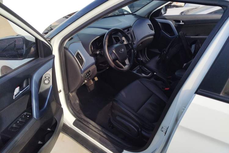 Used Hyundai ix25 2015 1.6L Automatic Two-Wheel Drive Smart GLS Trim
