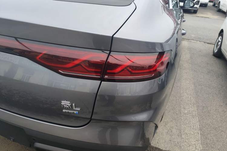 Used BYD Qin L 2025 DM-i Smart Drive 80KM Leading Model