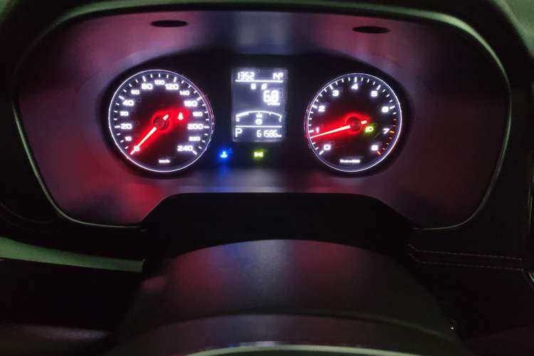 Used Roewe RX5 2019 20T Two-Wheel Drive Automatic Ali Smart Connectivity Platinum Edition