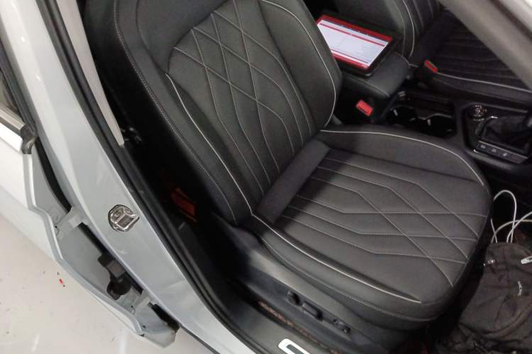 Used Volkswagen Tiguan L 2023 380TSI Automatic All-Wheel Drive R-Line Enhanced 7-Seater
