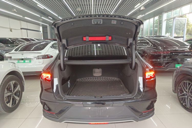 Used BYD Han 2024 EV Glory Edition 715KM Front-Wheel-Drive Flagship Model
