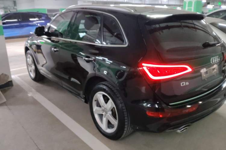 Used Audi Q5 2017 Plus 40 TFSI Ambition Model