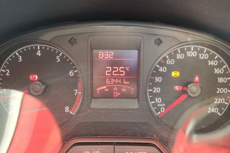 Used Volkswagen Jetta 2015 Value Edition 1.6L Manual Fashionable Style