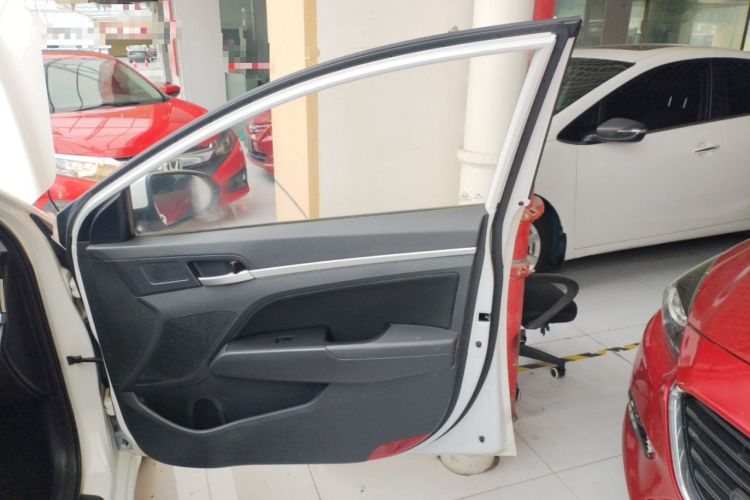 Used Hyundai Elantra 2016 1.6L Automatic ZhiXuan – Elite Version
