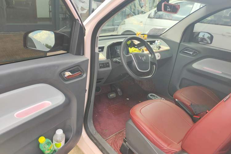 Used Wuling Hongguang MINIEV 2021 Macaron Fashion Model Lithium Iron Phosphate
