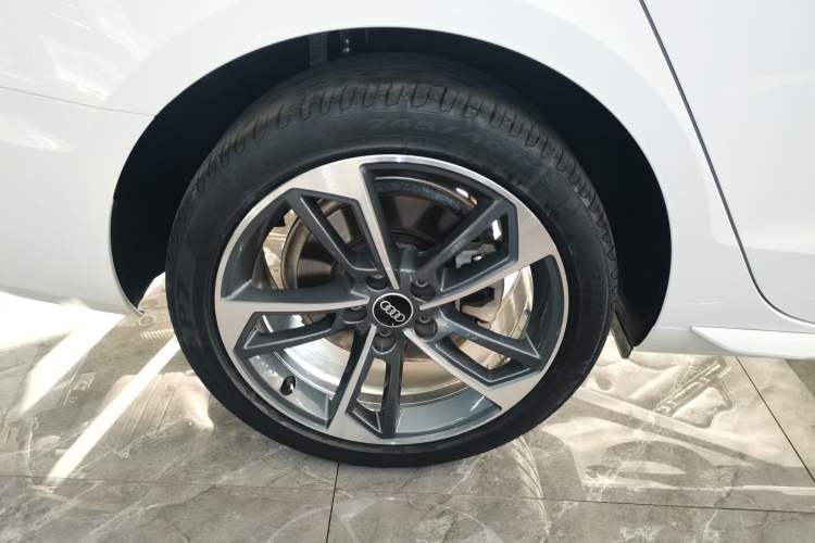 Used Audi A4L 2022 40 TFSI Fashion Dynamic Model