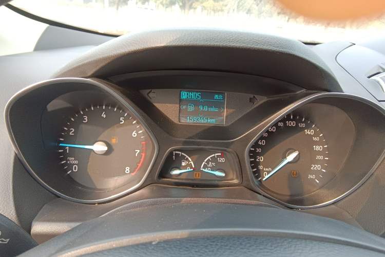 Used Ford Kuga 2017 EcoBoost 180 Two-Wheel-Drive Tiger Leap Model
