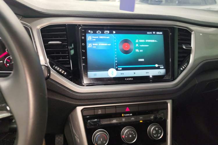 Used Volkswagen T-ROC 2018 230TSI DSG Two-Wheel Drive Advanced Version China VI Standard
