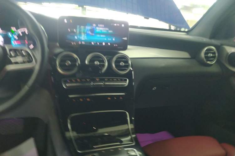 Used Mercedes-Benz GLC 2020 Facelift GLC 300 L 4MATIC Dynamic Edition
