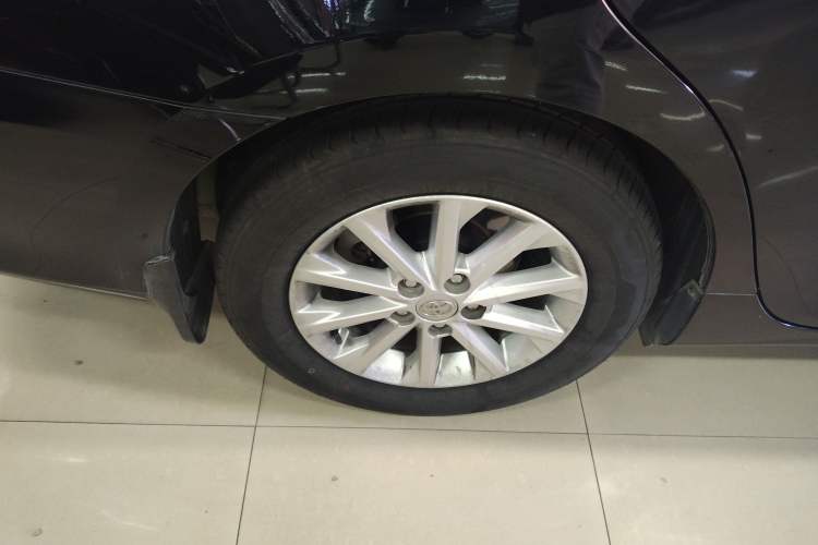 Used Toyota Camry 2015 Dual-Engine 2.5 HG Luxury Navigation Edition
