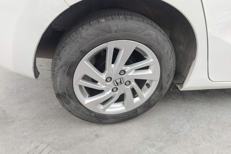 Used Honda Fit 2016 1.5L SES CVT Fashion Sunroof Edition
