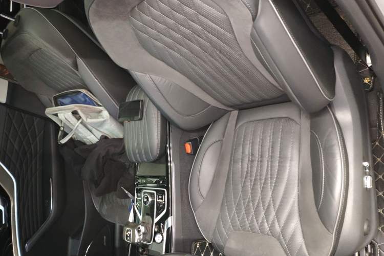 Used Hongqi HS5 2022 Revised Version 2.0T Smart Connect Flagship Edition