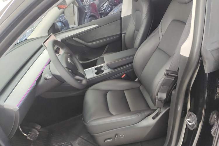 Used Tesla Model Y 2023 Rear-Wheel-Drive Version