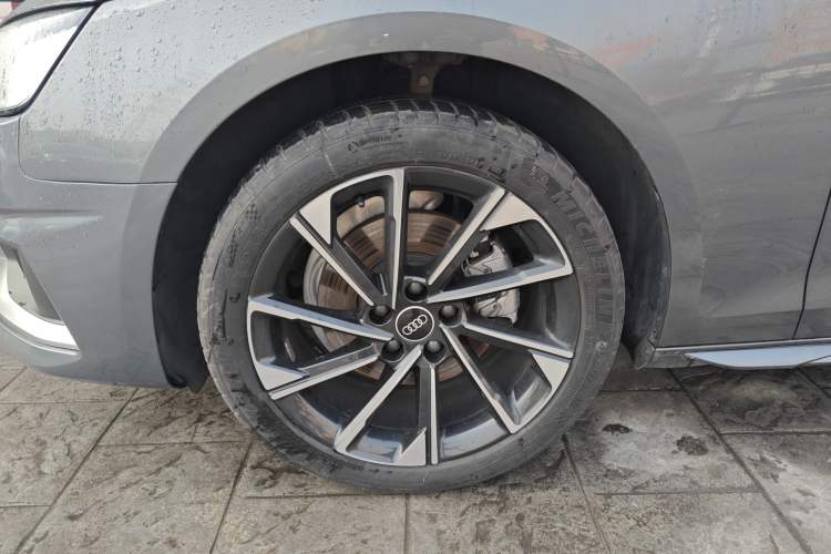 Used Audi A4L 2022 40 TFSI Stylish and Elegant Edition
