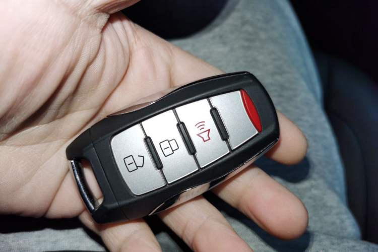 Used Great Wall Poer 2023 2.0T Commercial Version Automatic Diesel Two-Wheel Drive Elite Trim with Long Bed – GW4D20M
