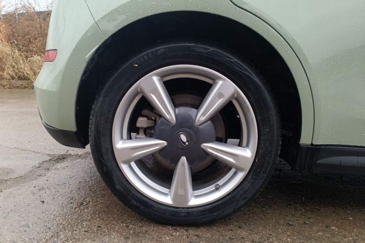 Used ORA Good Cat 2023 401 km Standard Range Premium Version Lithium Iron Phosphate