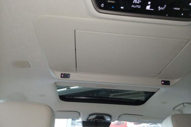 Used Wey Gaoshan 2025 Four-Wheel Drive Alpine 8