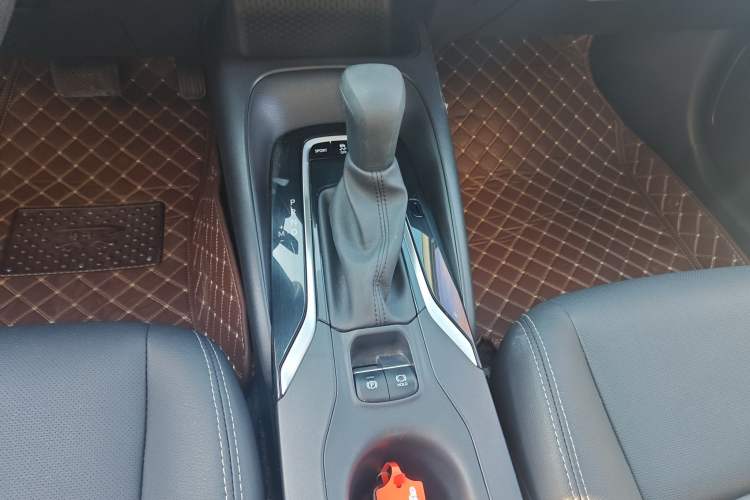 Used Toyota Levin 2019 185T CVT Luxury Edition China VI Standard
