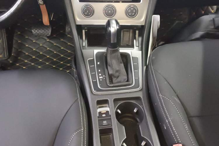 Used Volkswagen Golf 2016 1.6L Automatic Comfort Model
