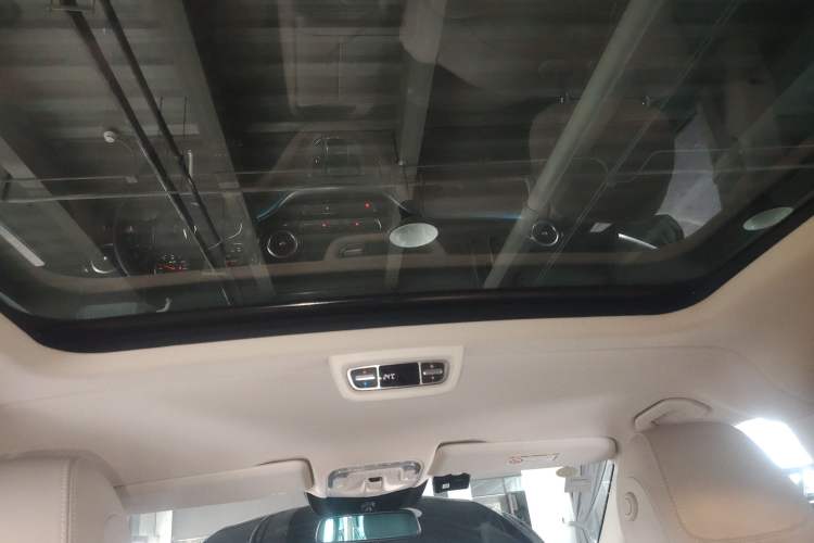 Used Mercedes-Benz V-Class 2018 V 260 Prestige Edition China VI
