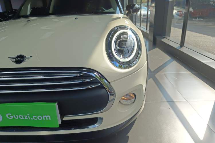 Used  MINI 2019 1.5T ONE PLUS
