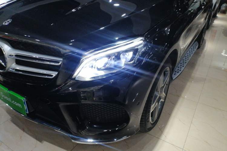 Used Mercedes-Benz GLE 2018 GLE 400 4MATIC Exclusive Edition
