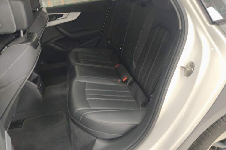 Used Audi A4L 2022 40 TFSI Fashion Dynamic Model